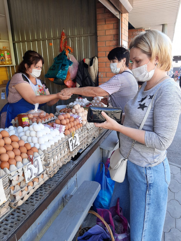В Батайске продолжаются рейды по соблюдению масочного режима