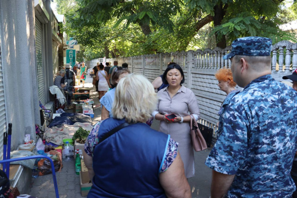 В Батайске прошел очередной рейд по несанкционированной торговле