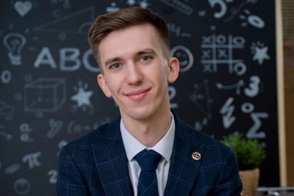 Педагог из Батайска стал полуфиналистом Всероссийского конкурса «Классная тема!»