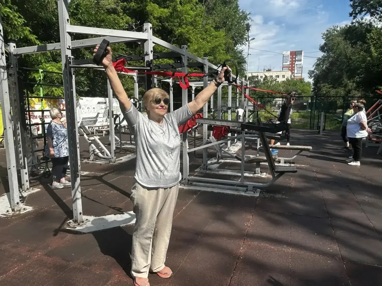TRX для старшего поколения: в ЦСО Батайска проходят полезные тренировки