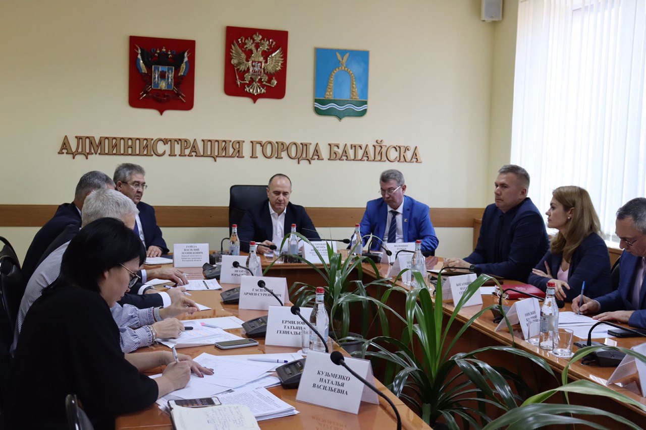 Группа губернаторского контроля посетила Батайск